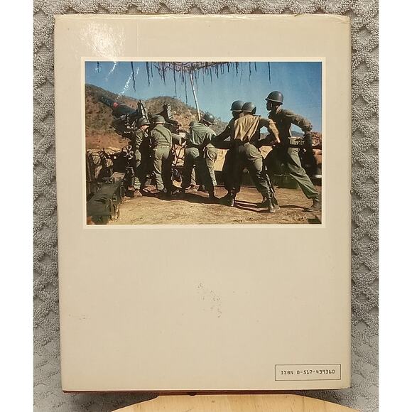 The Korean War History and Tactics Hardcover 1984 David Rees - Picture 2 of 7